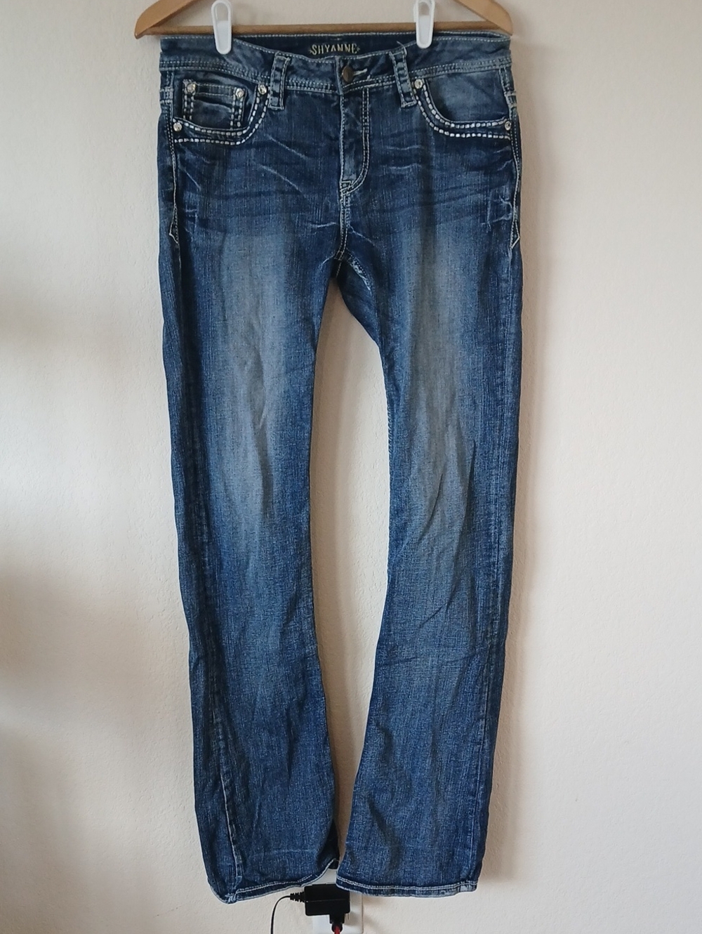 Shyanne Western Jeans Embroidered Pockets Leather Applique